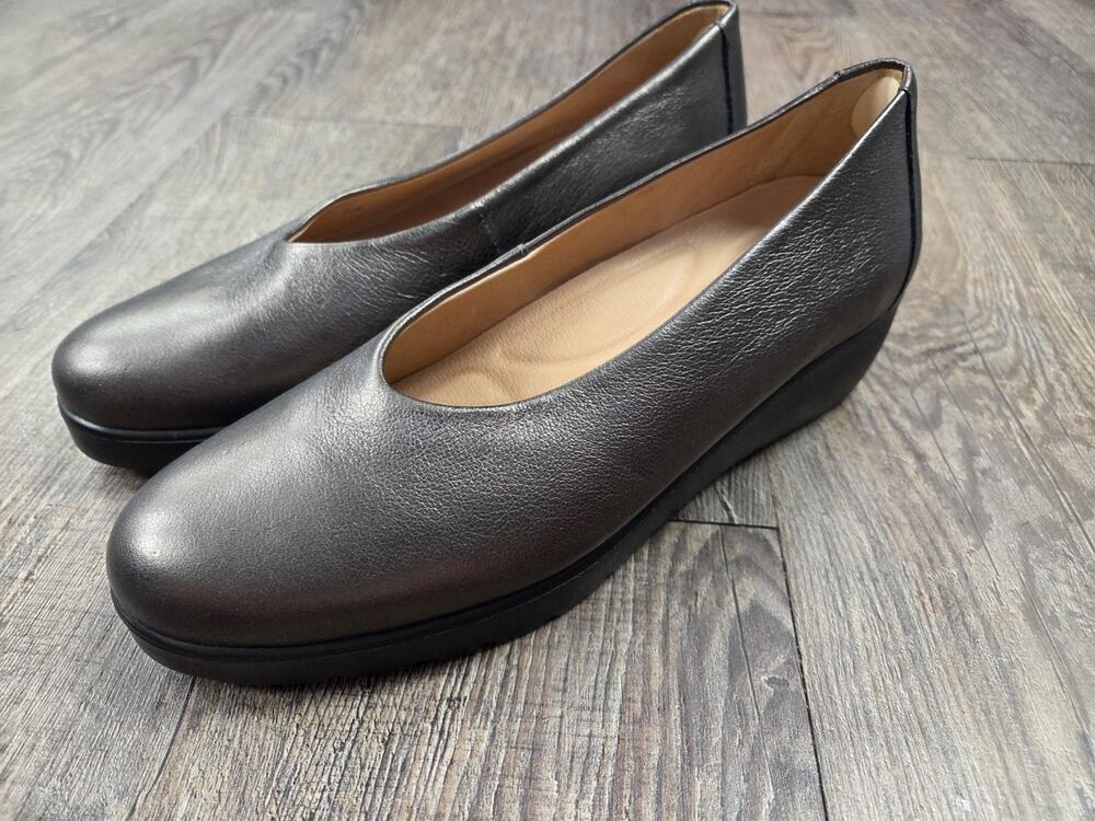 Brioso Waverly Leather Sweetheart Wedge Pumps Gold Metallic Shoes 8.5M Heels